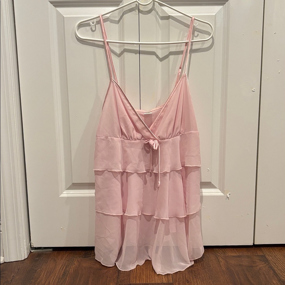 Women’s Fashion Tank Top, Size Large, Ruffle Style, Excellent Condition!
